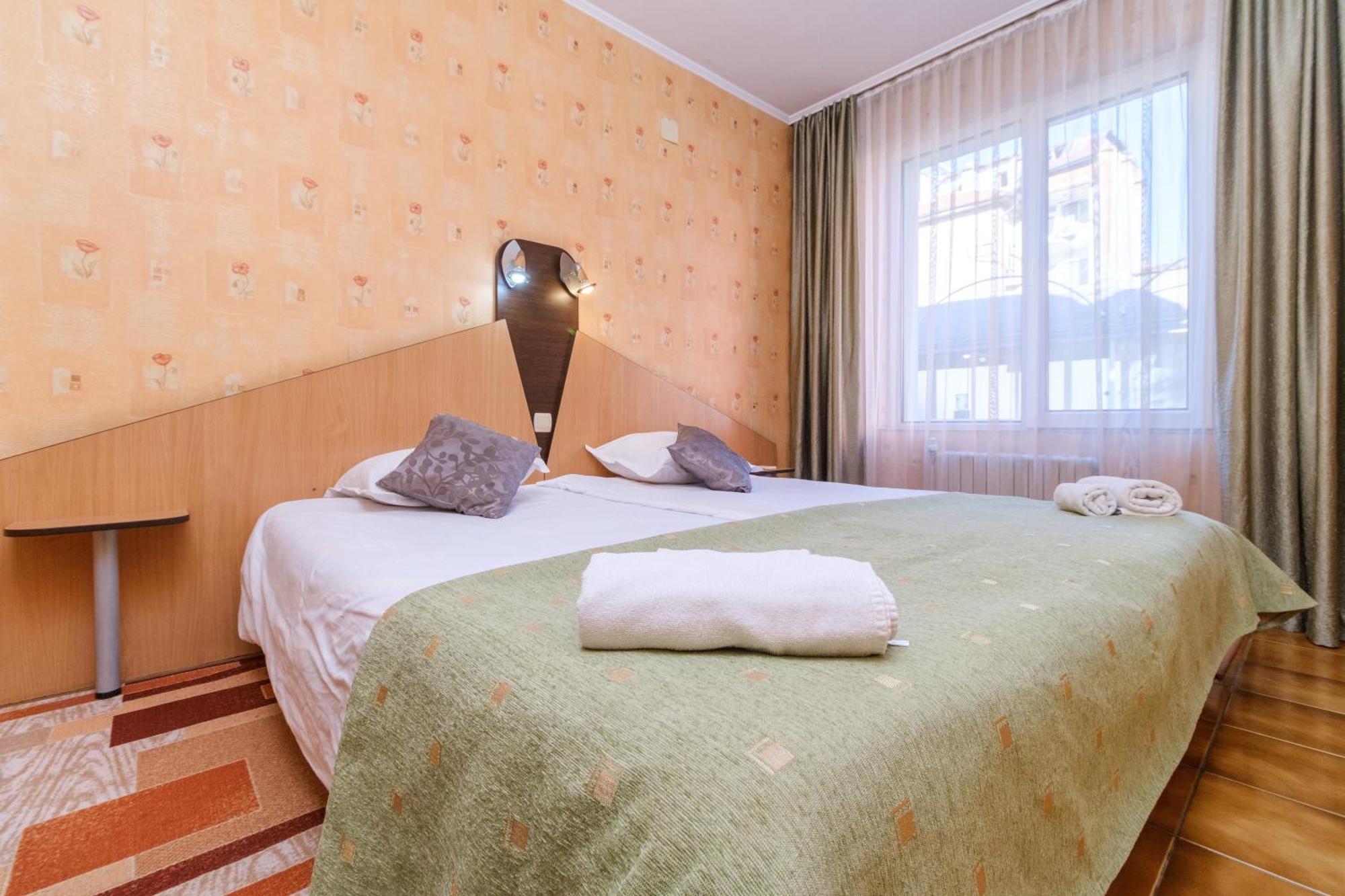 Noviz Hotel Plovdiv Esterno foto