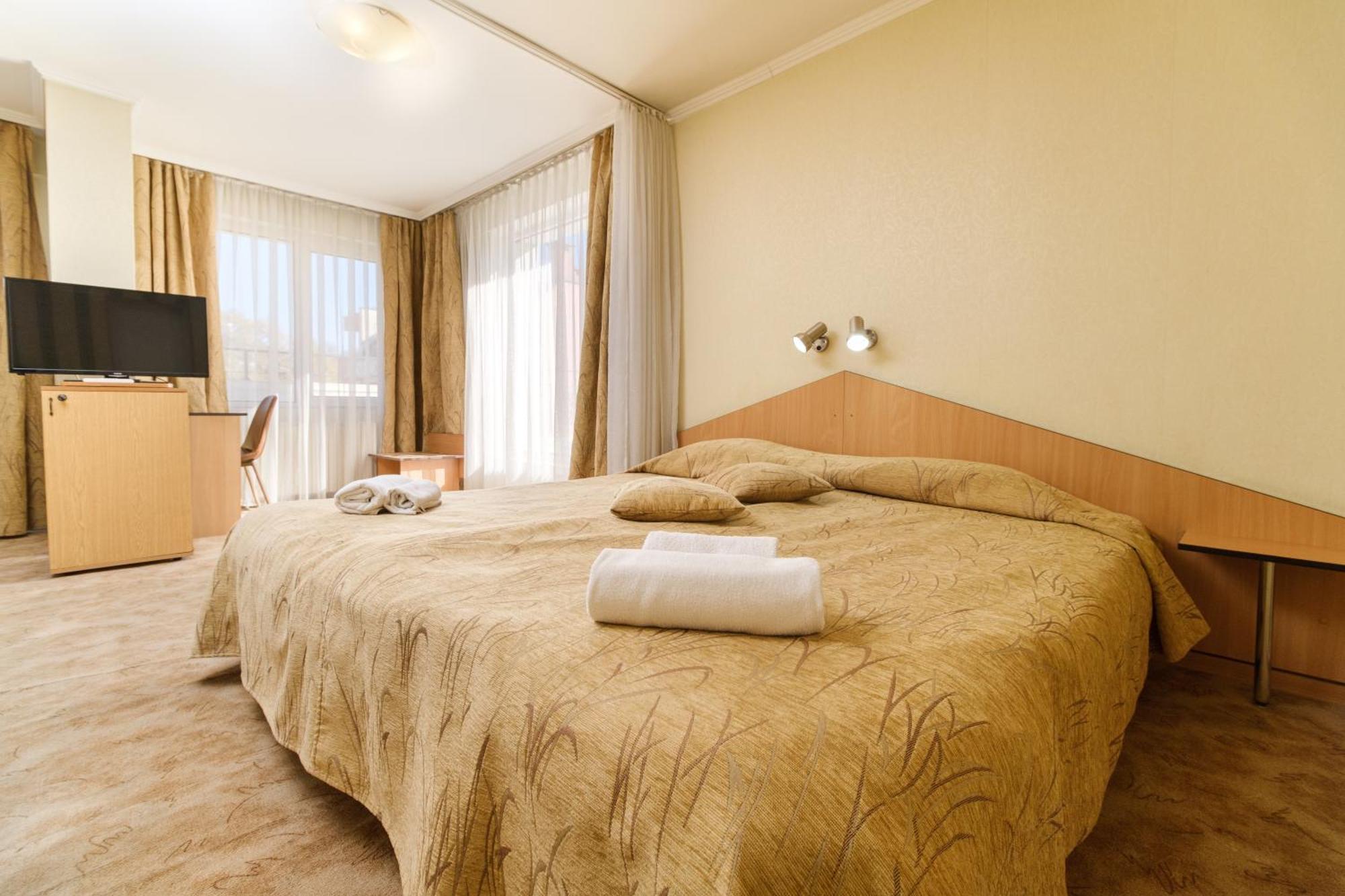 Noviz Hotel Plovdiv Esterno foto