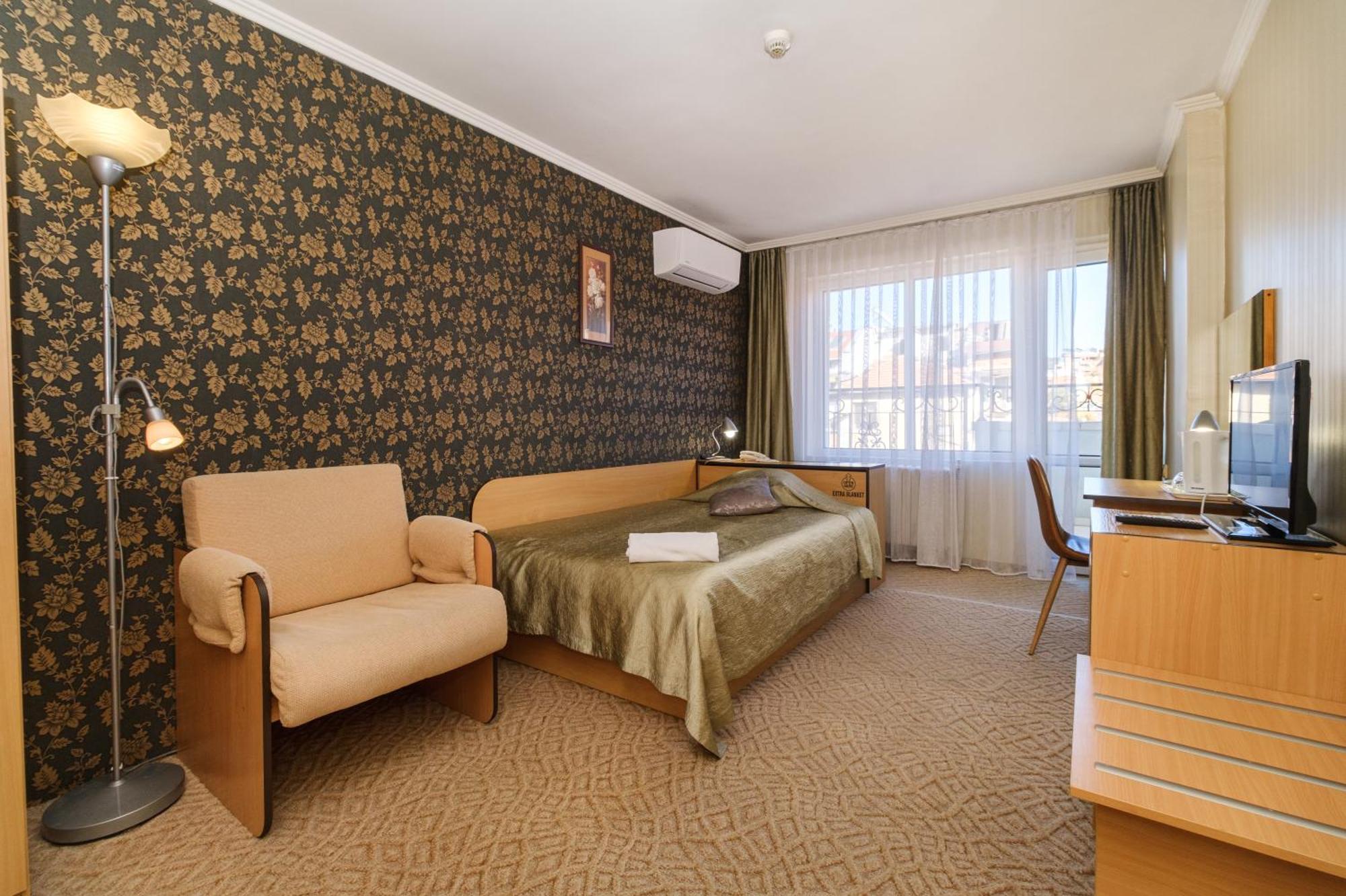 Noviz Hotel Plovdiv Esterno foto