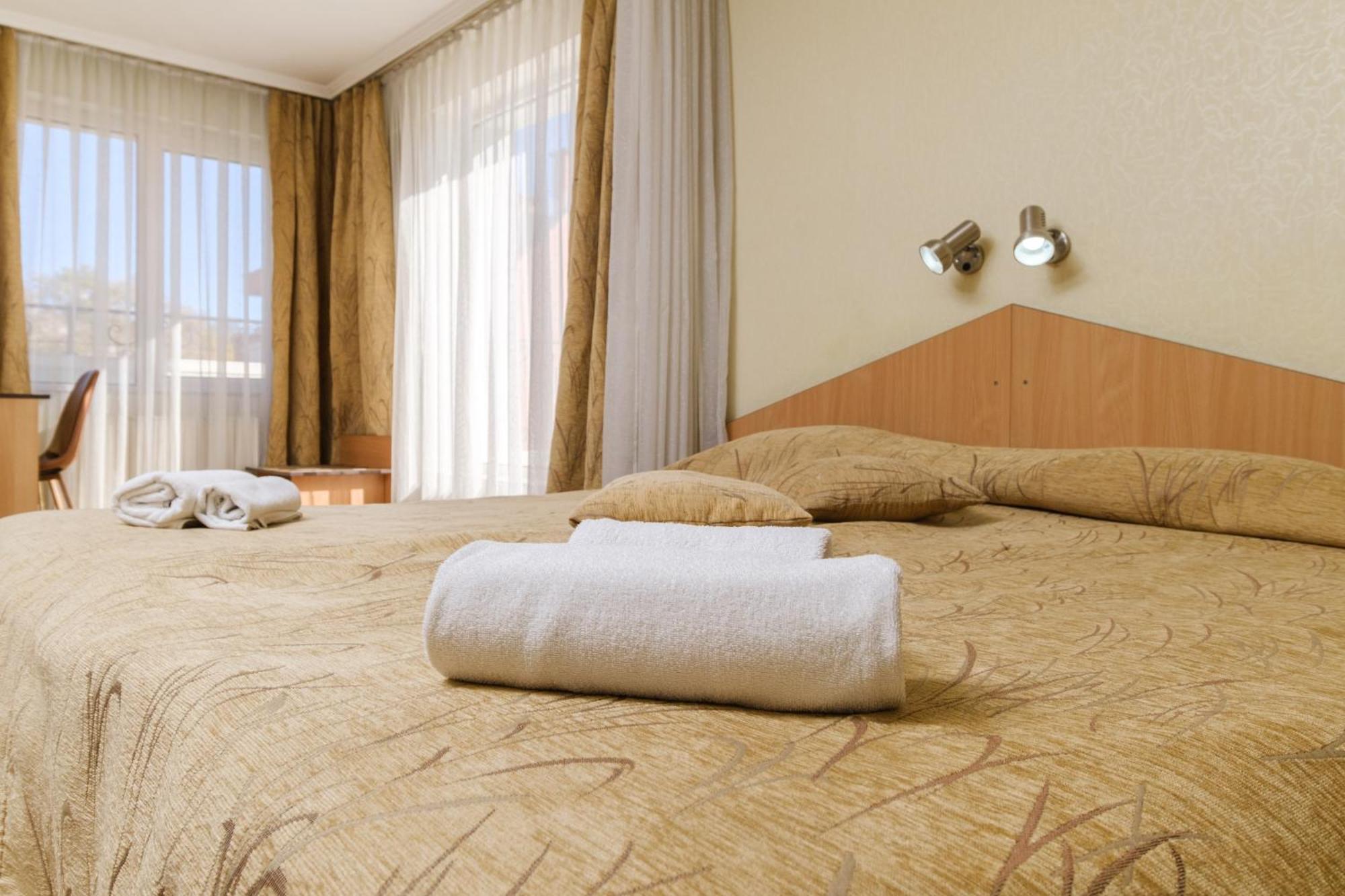 Noviz Hotel Plovdiv Esterno foto