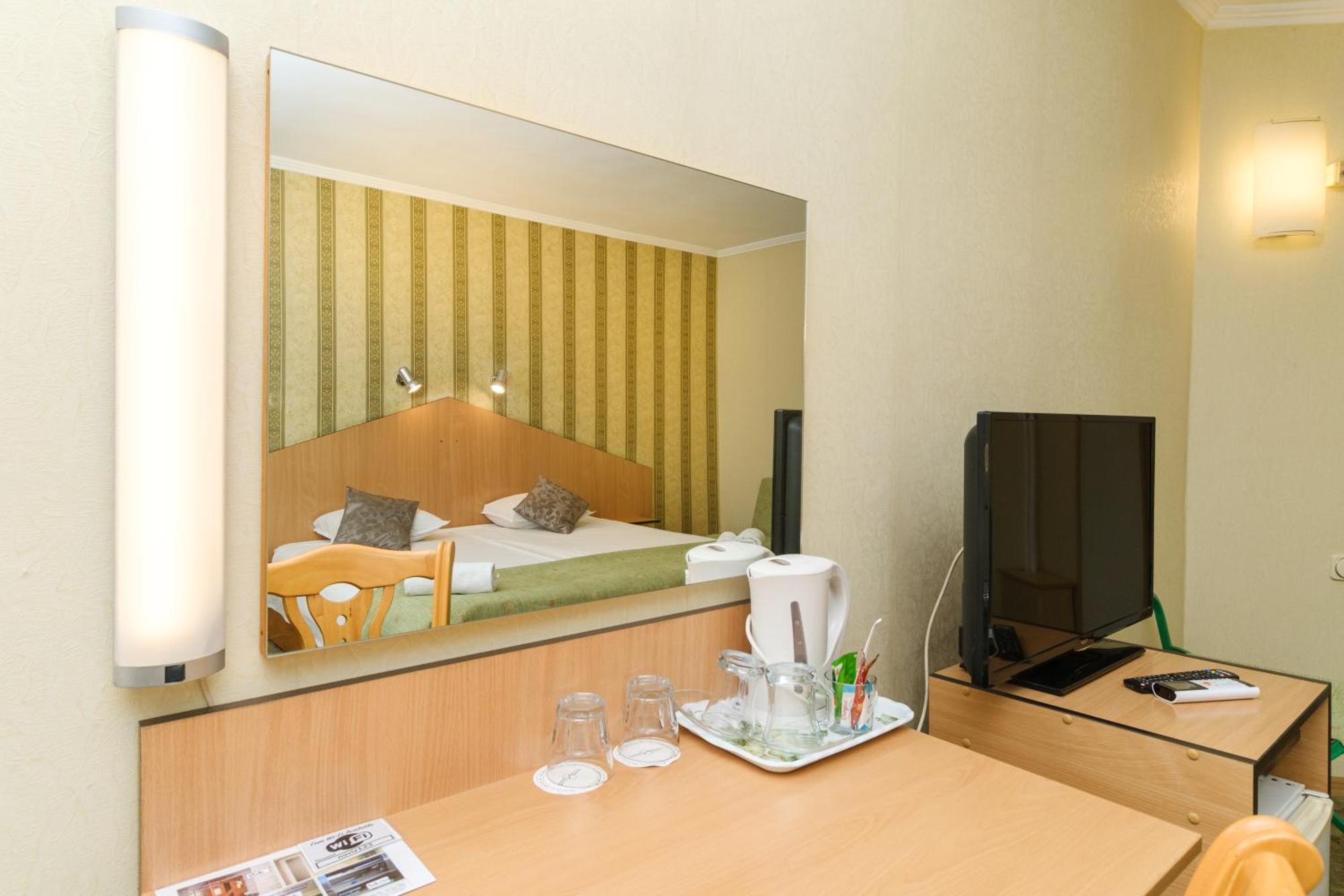 Noviz Hotel Plovdiv Esterno foto