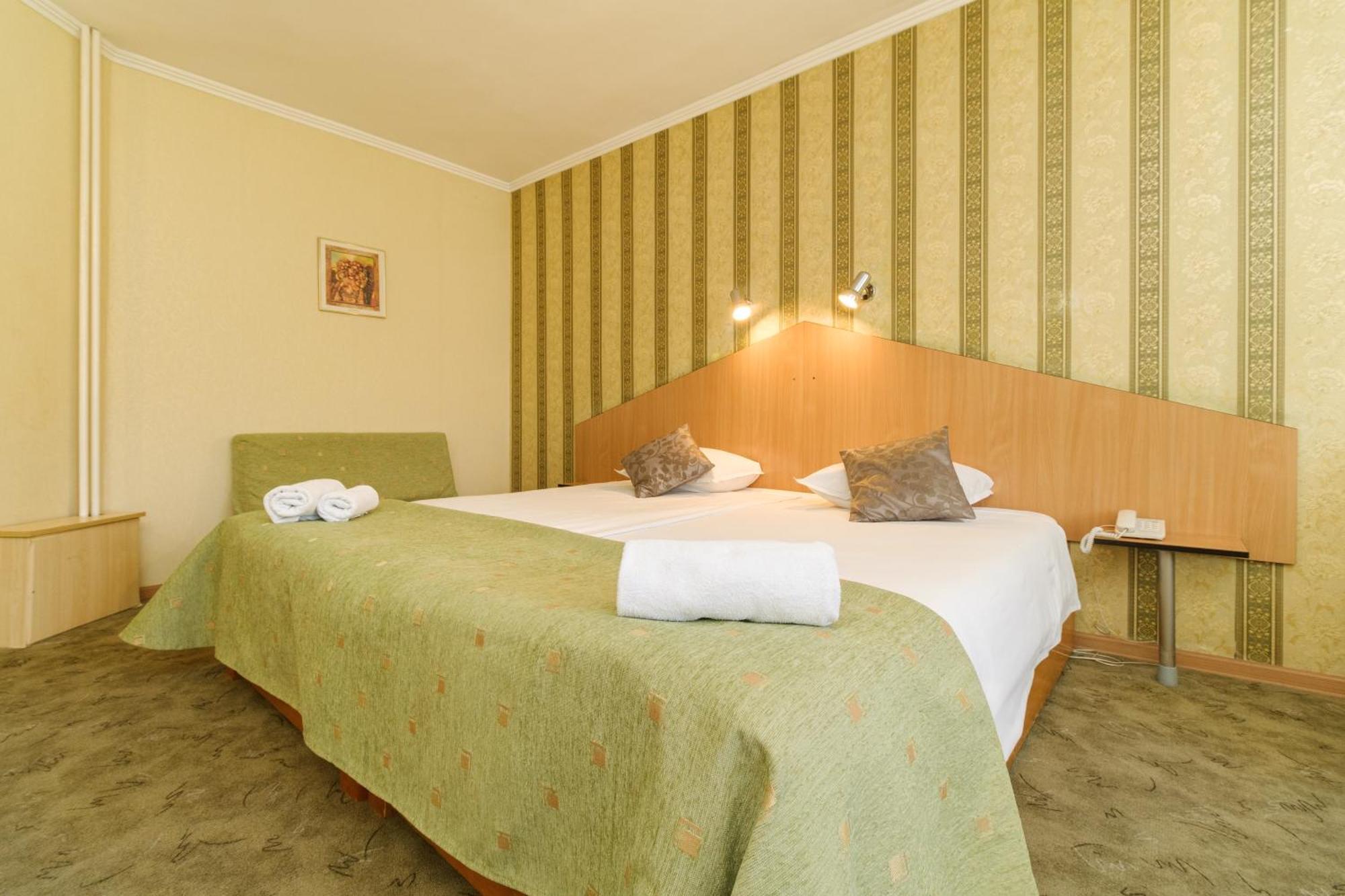 Noviz Hotel Plovdiv Esterno foto