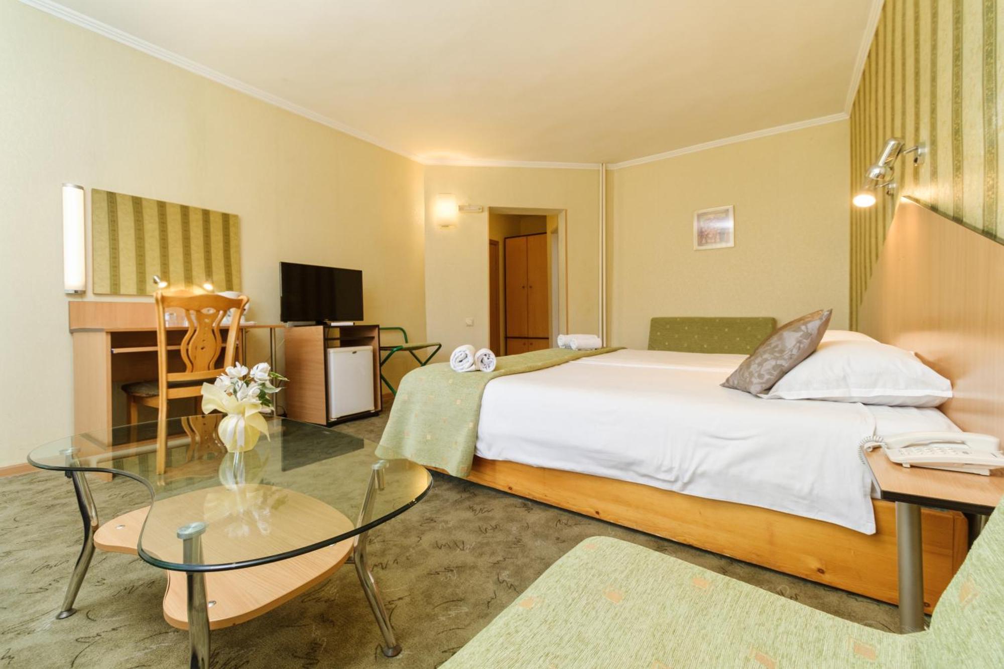 Noviz Hotel Plovdiv Esterno foto